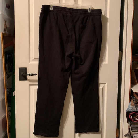 Old navy mens sweatpants. Size XL - Picture 2 of 6